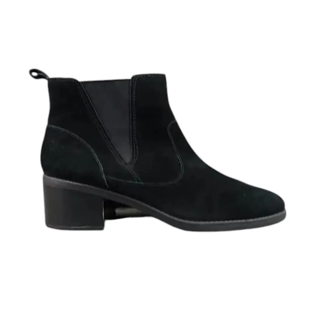 Clarks Shoes Womens 10 Boots Classic Block Heel Leather Nevella Fashion Black